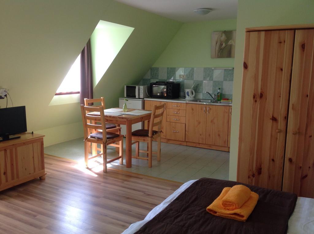 Hévíz Apartment Villa Attila חדר תמונה