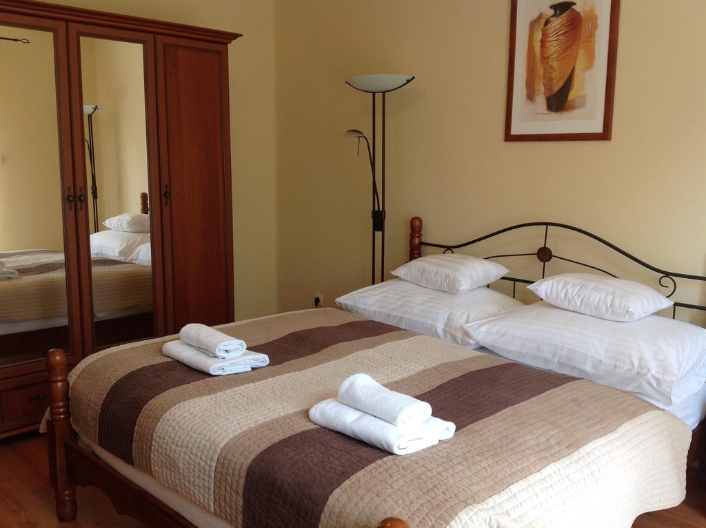 Hévíz Apartment Villa Attila חדר תמונה
