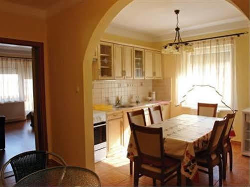 Hévíz Apartment Villa Attila מראה חיצוני תמונה