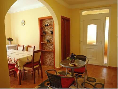 Hévíz Apartment Villa Attila מראה חיצוני תמונה